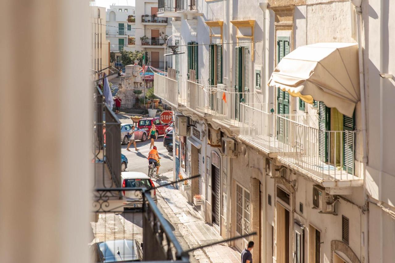 Palazzo Novecento Bed & Breakfast Polignano a Mare Exterior photo